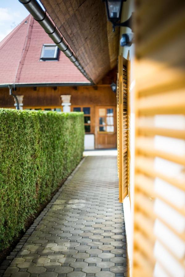 Penzion Terasa, Bed & Breakfast Velke Losiny Exterior photo